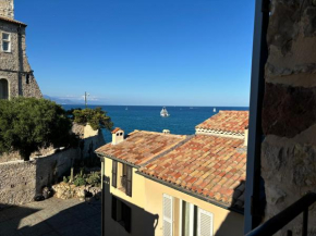 La Pablita, Vieil Antibes, Remparts